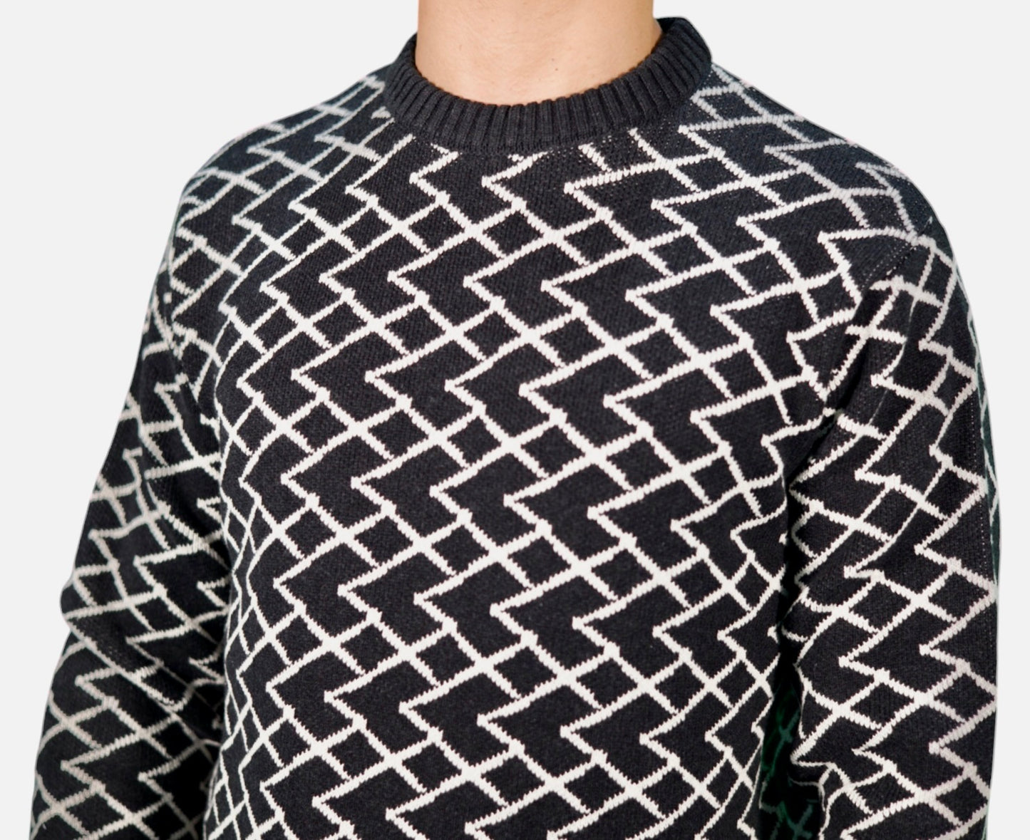 HEART ESCAPISM CREWNECK