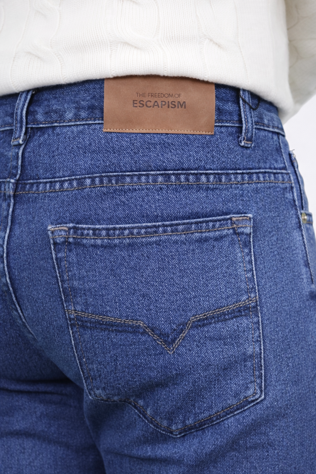 ESCAPISM REGULAR DENIM