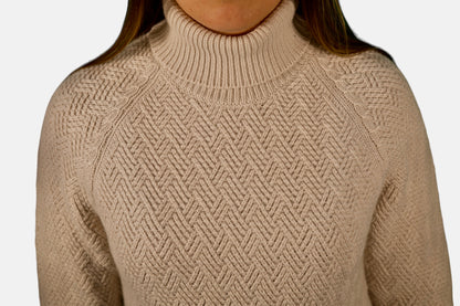 TURTLENECK STRUTURED SLEEVE RAGLAN ESCAPISM