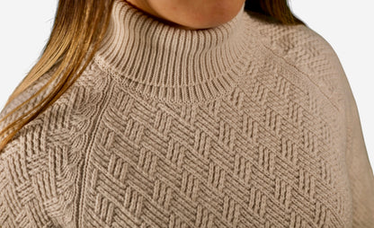 TURTLENECK STRUTURED SLEEVE RAGLAN ESCAPISM
