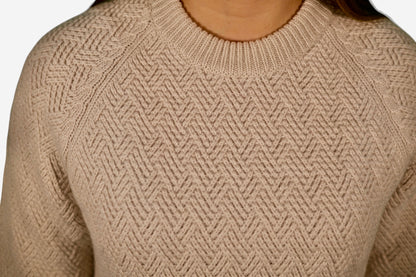 CREWNECK STRUTURED SLEEVE RAGLAN ESCAPISM