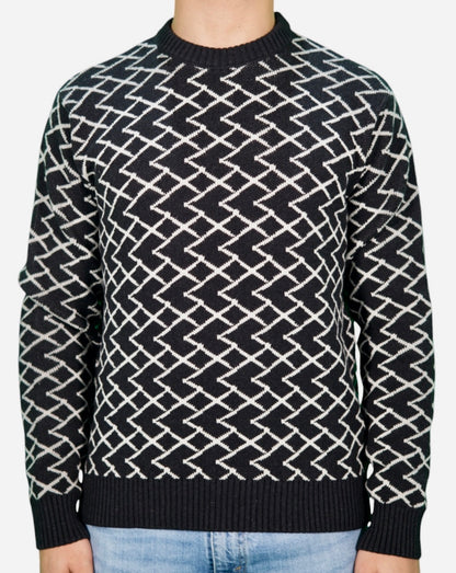 HEART ESCAPISM CREWNECK